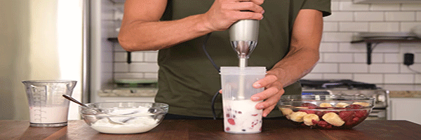 How To Use an Immersion Blender Without Splashing